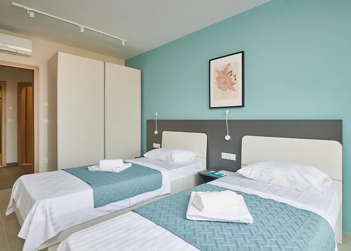 Tiffany Apartments